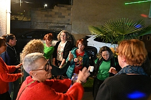 2026-04-18-DSC_5303-(mama-razzi).JPG