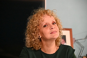 2026-04-18-DSC_5334-(mama-razzi).JPG