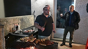 2026-04-18-VDO_5228-(mama-razzi).JPG